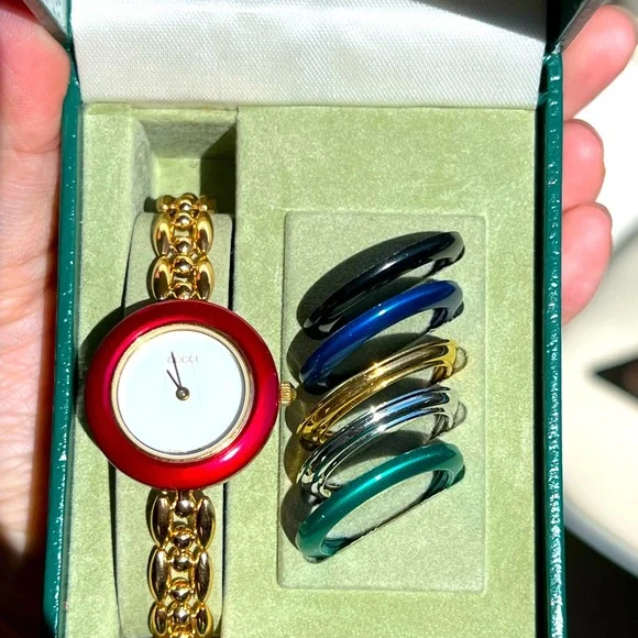 Vintage gucci bezel shop watch